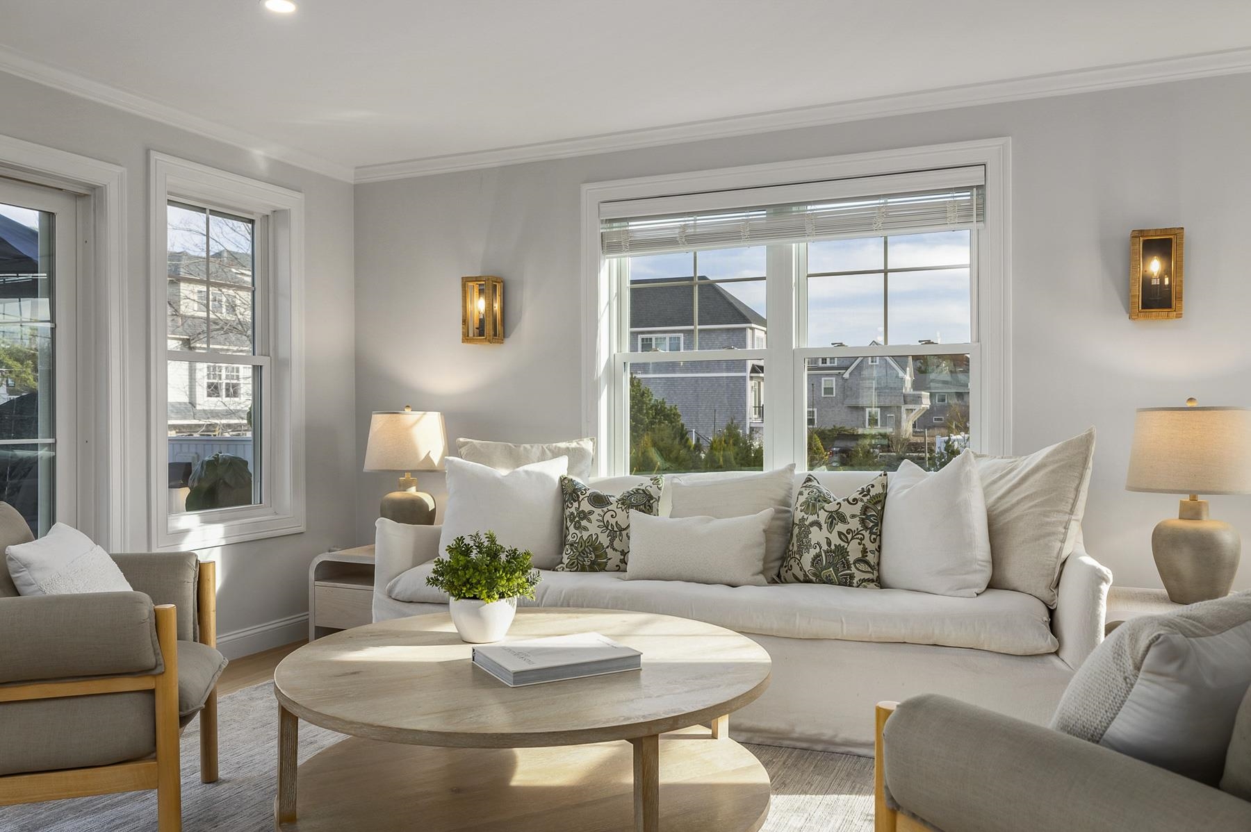 Hampton, New Hampshire 03842, United States, 4 Bedrooms Bedrooms, ,3 BathroomsBathrooms,Residential,Active,110217