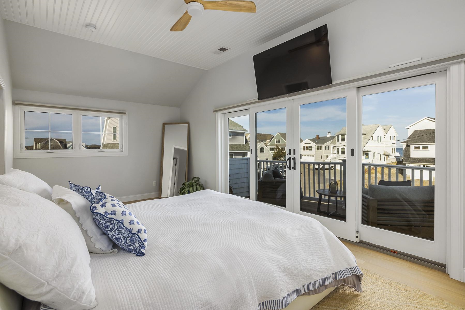 Hampton, New Hampshire 03842, United States, 4 Bedrooms Bedrooms, ,3 BathroomsBathrooms,Residential,Active,110217