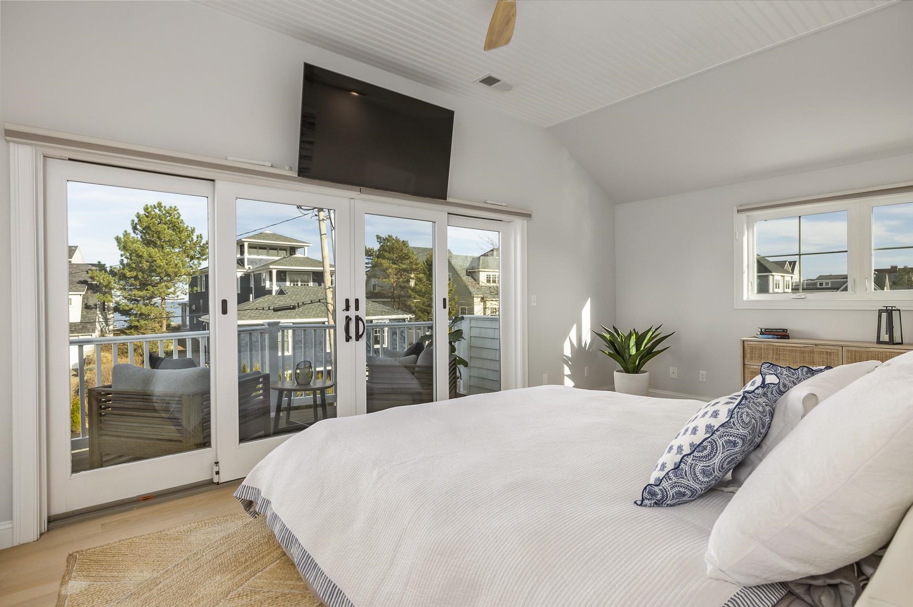 Hampton, New Hampshire 03842, United States, 4 Bedrooms Bedrooms, ,3 BathroomsBathrooms,Residential,Active,110217