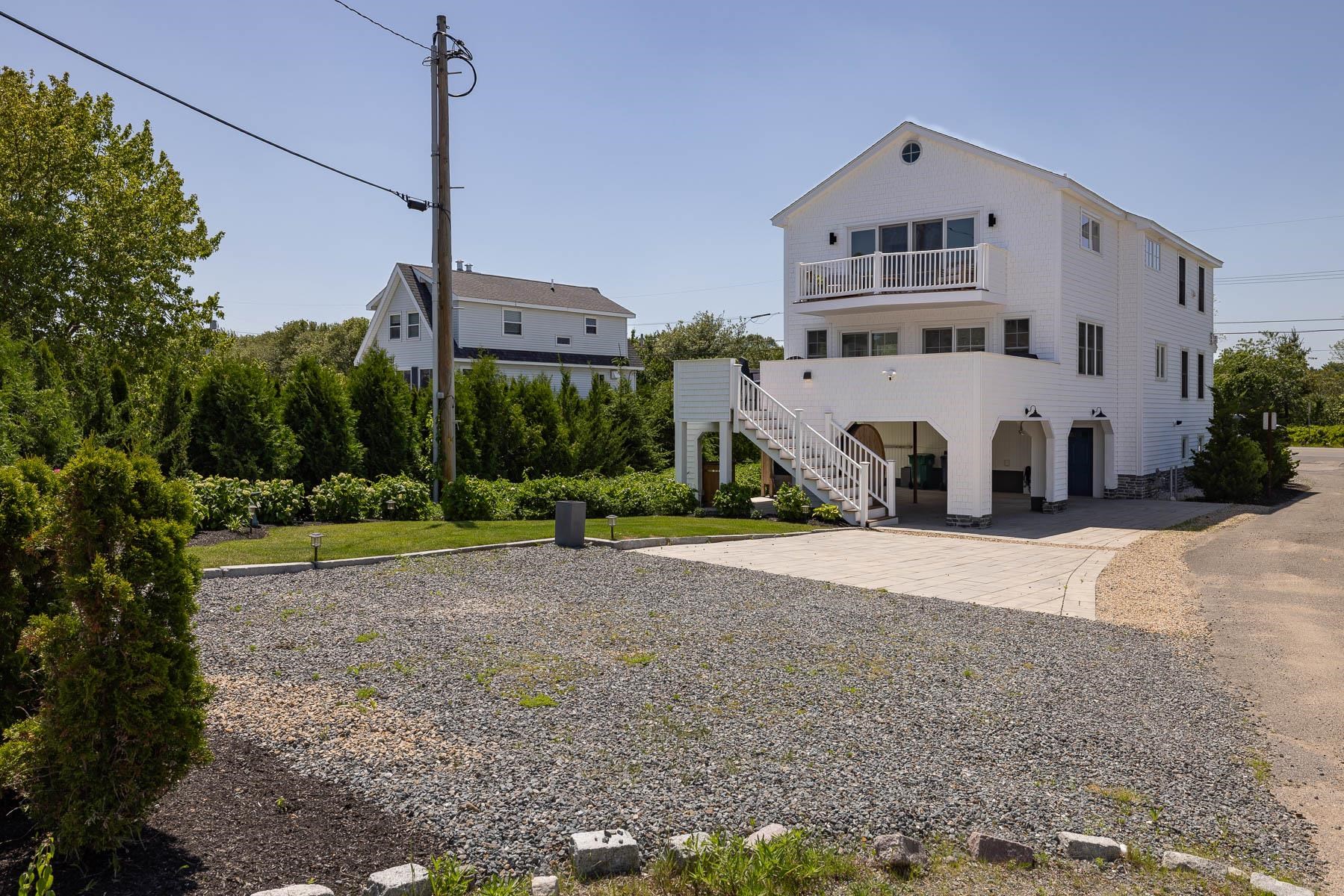 Hampton, New Hampshire 03842, United States, 4 Bedrooms Bedrooms, ,3 BathroomsBathrooms,Residential,Active,110217