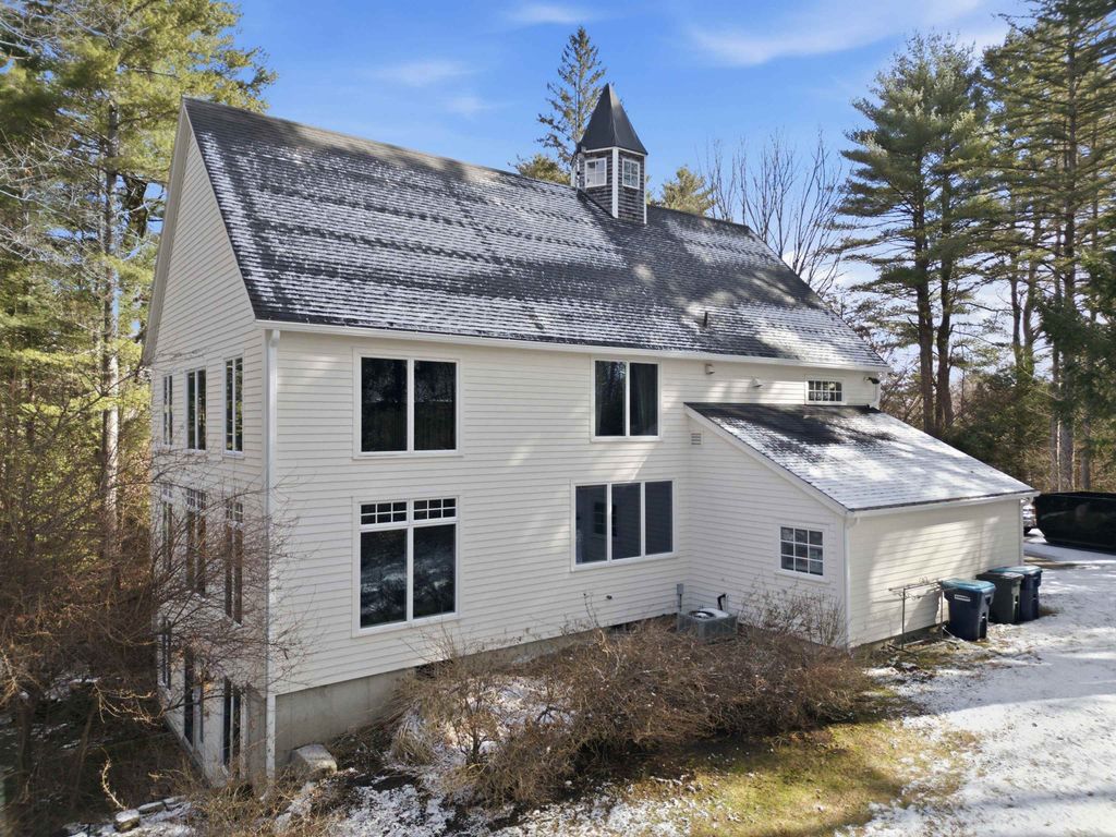 Photo of 182 Winnicutt Road, Stratham, NH 03885 (MLS # 5080966)