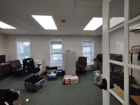 22 South Main Street 5WFR Office Wolfeboro NH 03894