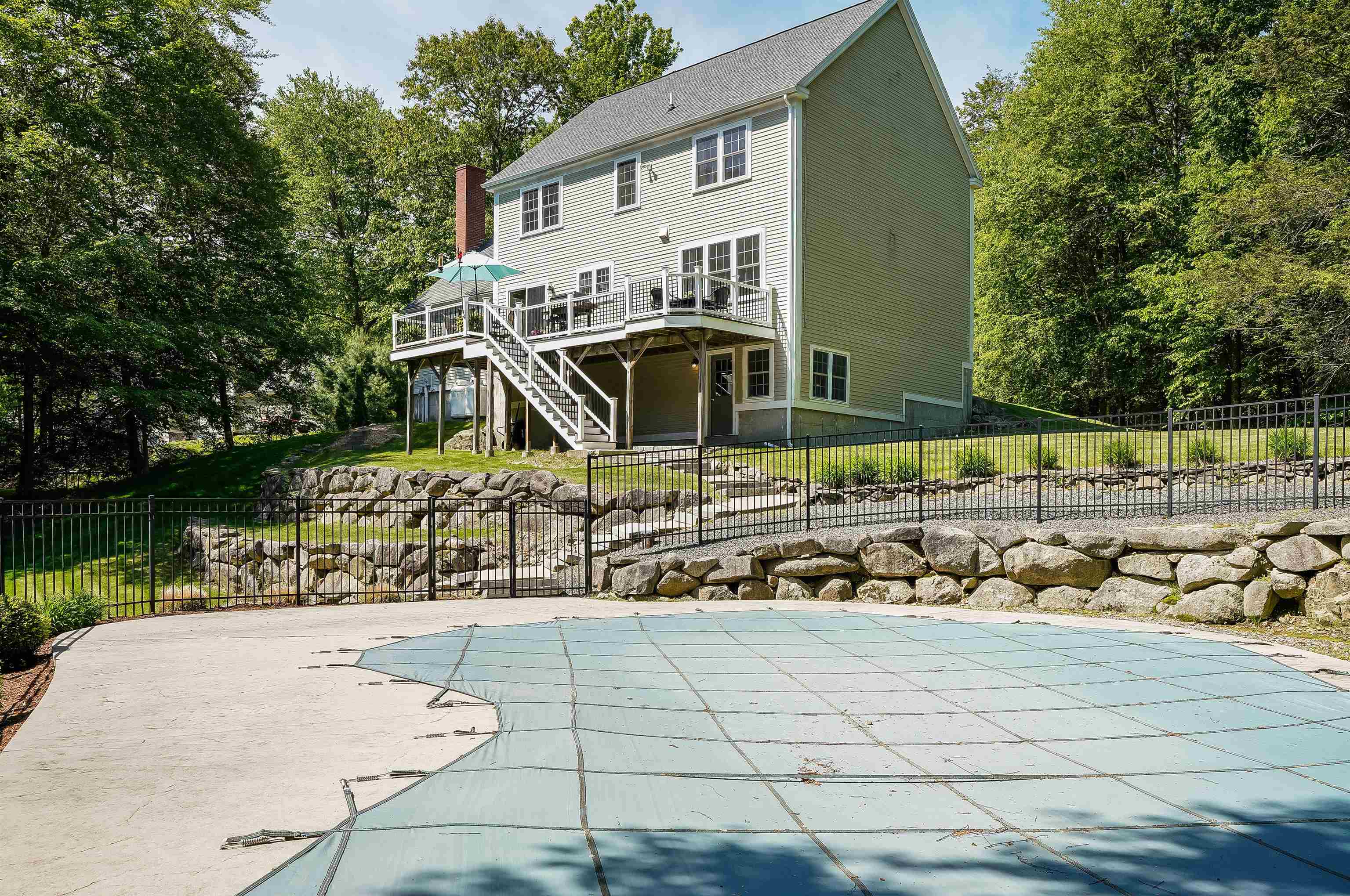 55 Bassett Lane