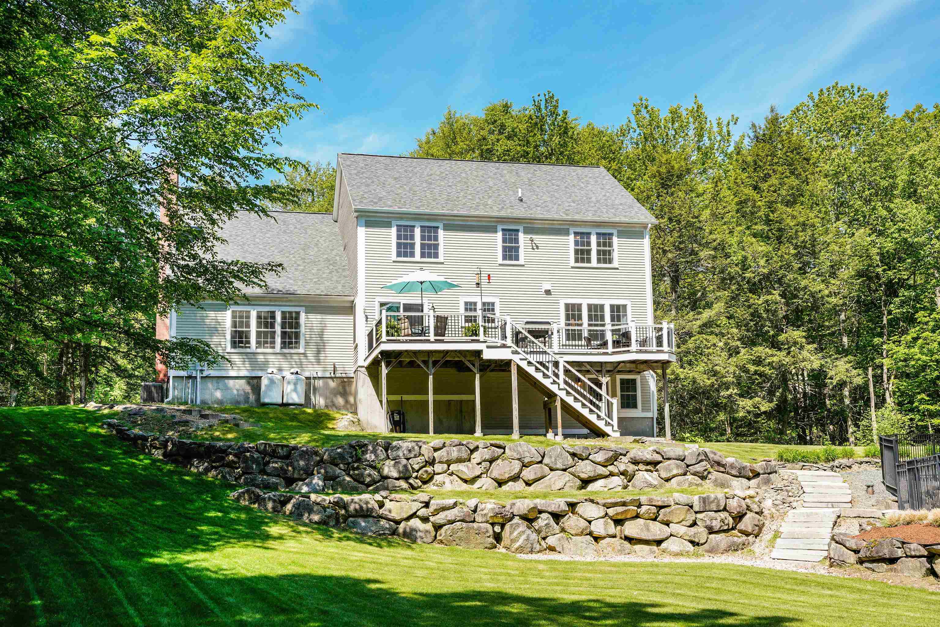 55 Bassett Lane
