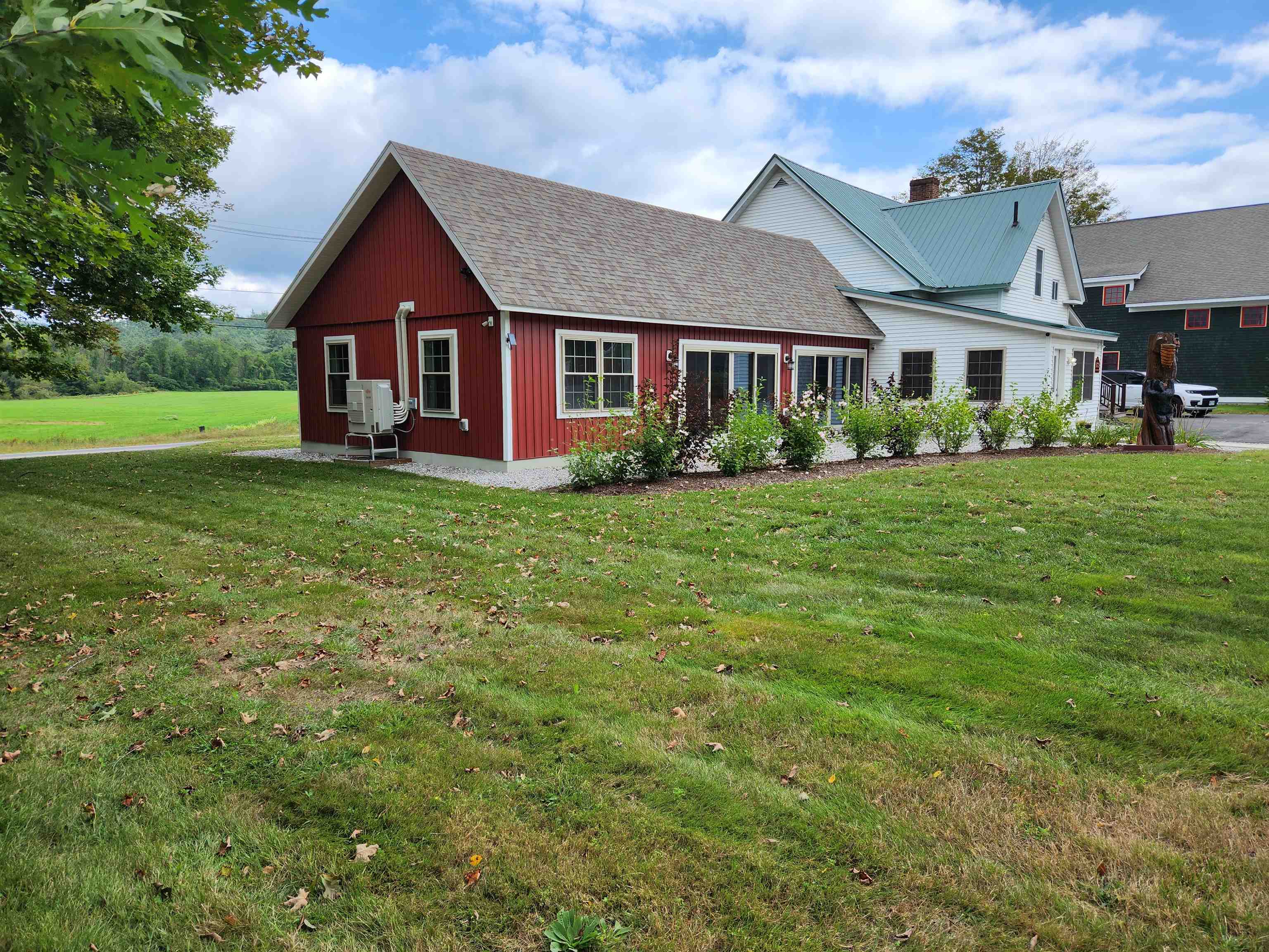 572 Tenney Mountain Highway