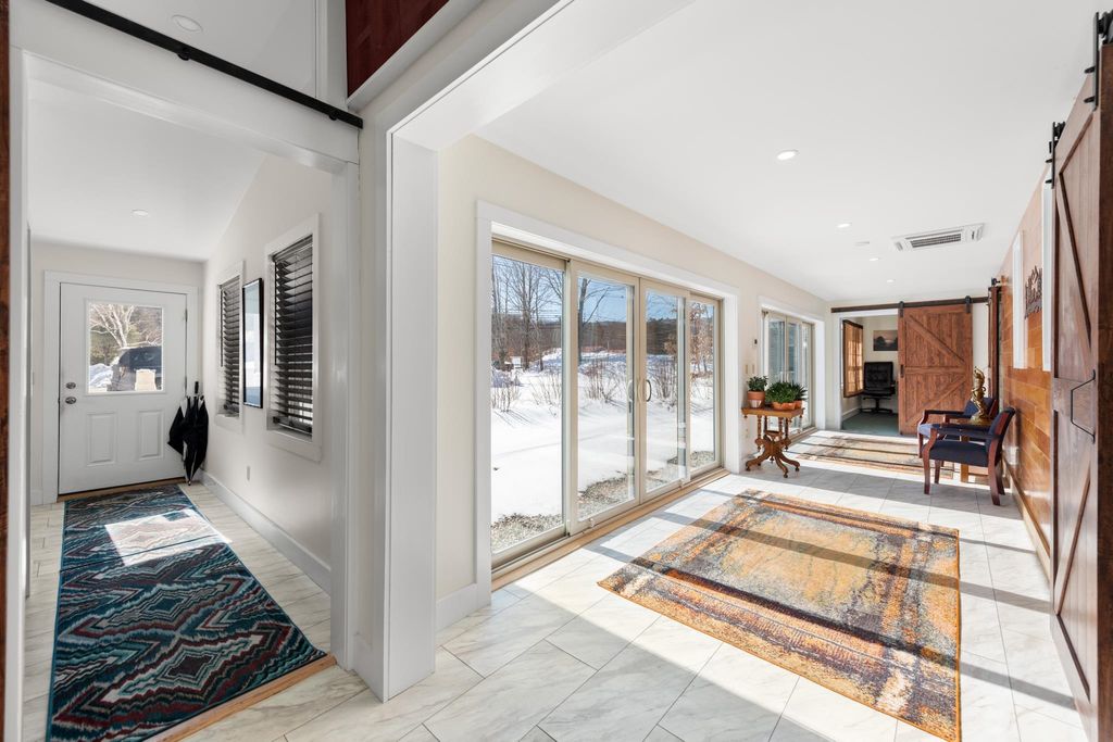 Photo of 572 Tenney Mountain Highway, Plymouth, NH 03264 (MLS # 5082470)