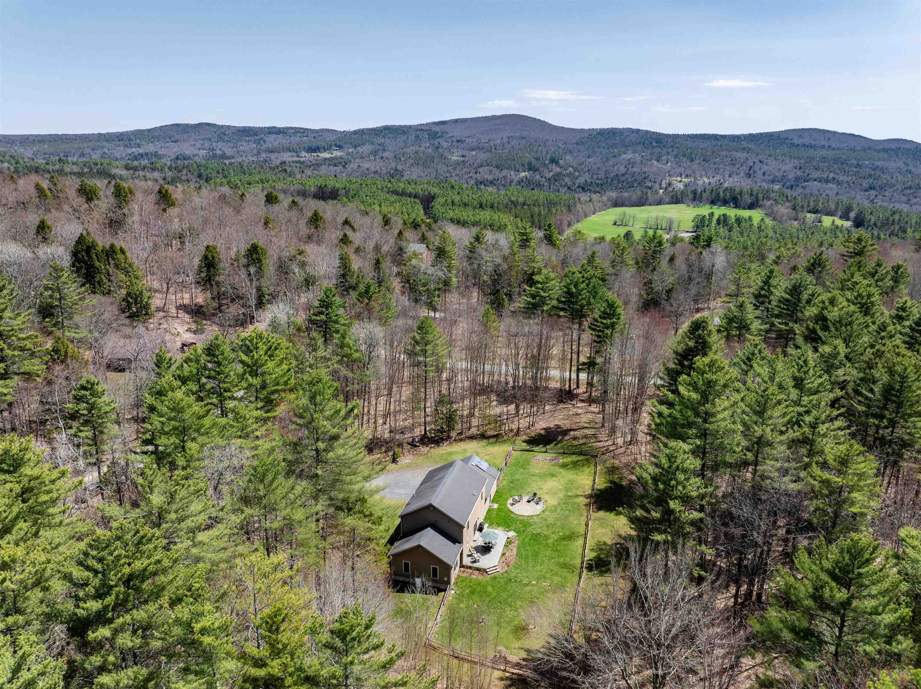 83 Notch Road
