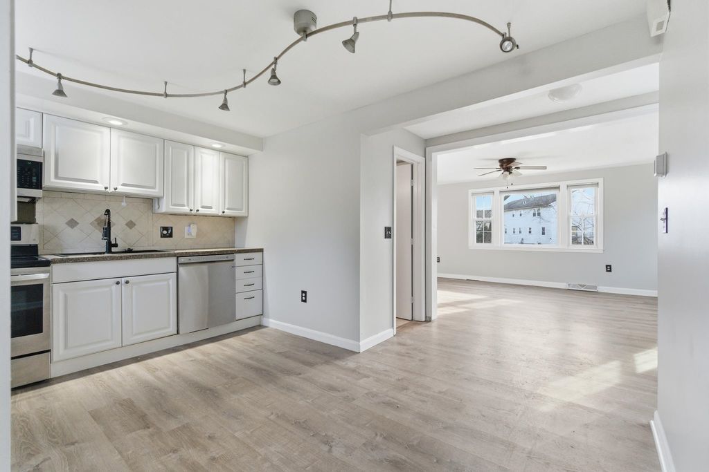 Photo of 25 Kern Drive, Nashua, NH 03060 (MLS # 5074139)