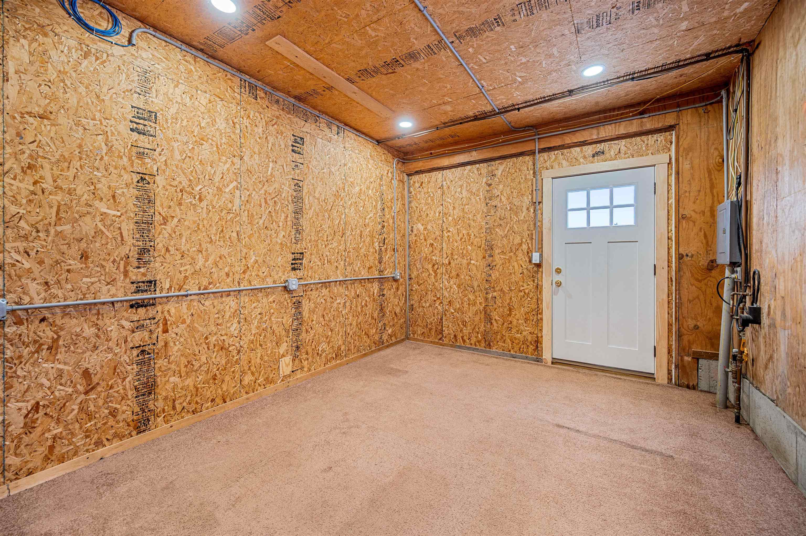 Hardwick, Vermont 05843, United States, 3 Bedrooms Bedrooms, ,3 BathroomsBathrooms,Residential,Active,244692