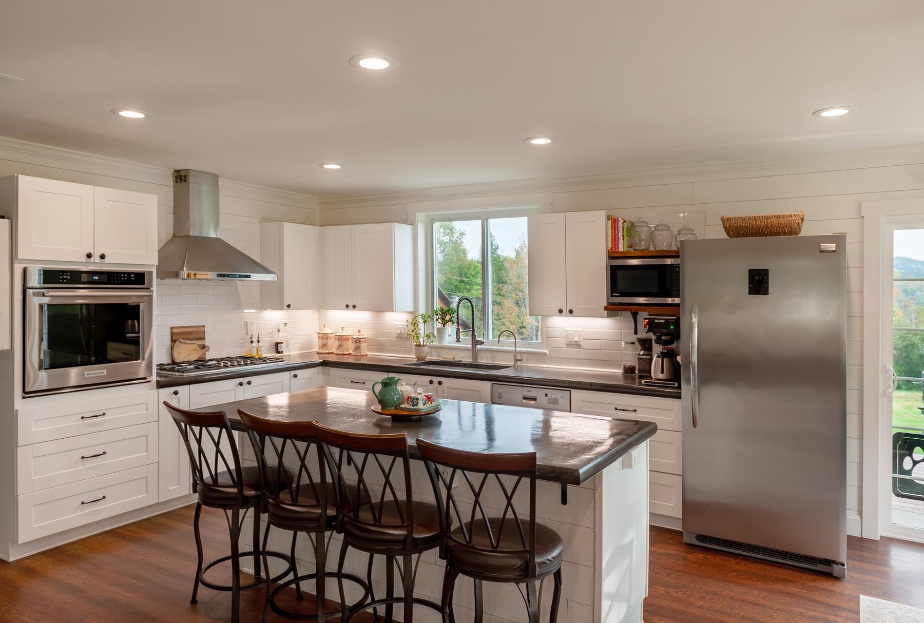 Hardwick, Vermont 05843, United States, 3 Bedrooms Bedrooms, ,3 BathroomsBathrooms,Residential,Active,244692