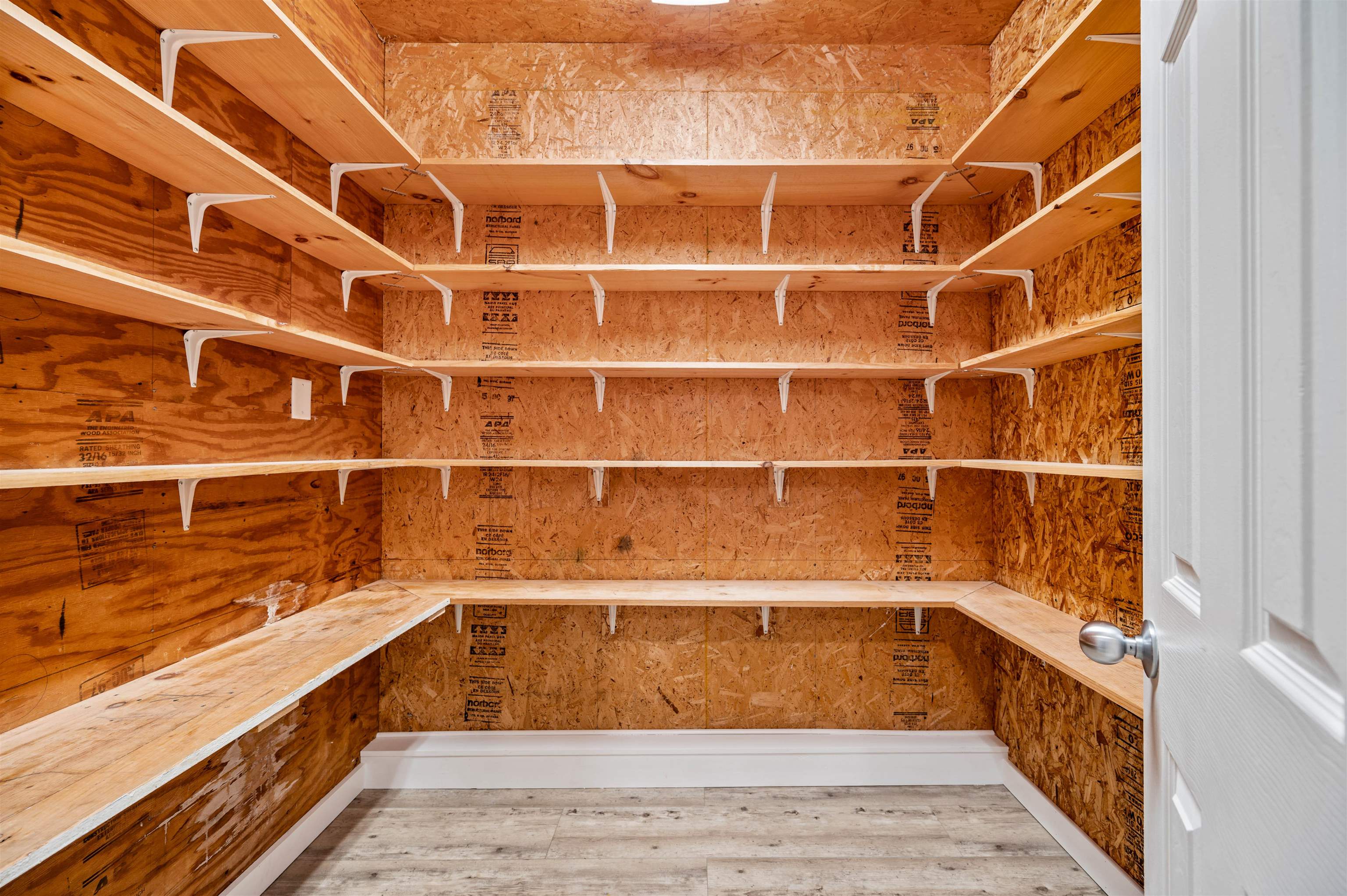 Hardwick, Vermont 05843, United States, 3 Bedrooms Bedrooms, ,3 BathroomsBathrooms,Residential,Active,244692