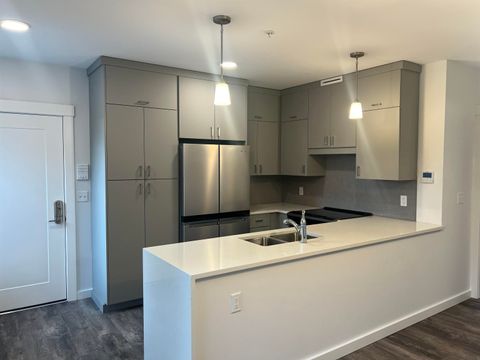 106 Grove Street 2B Peterborough NH 03458