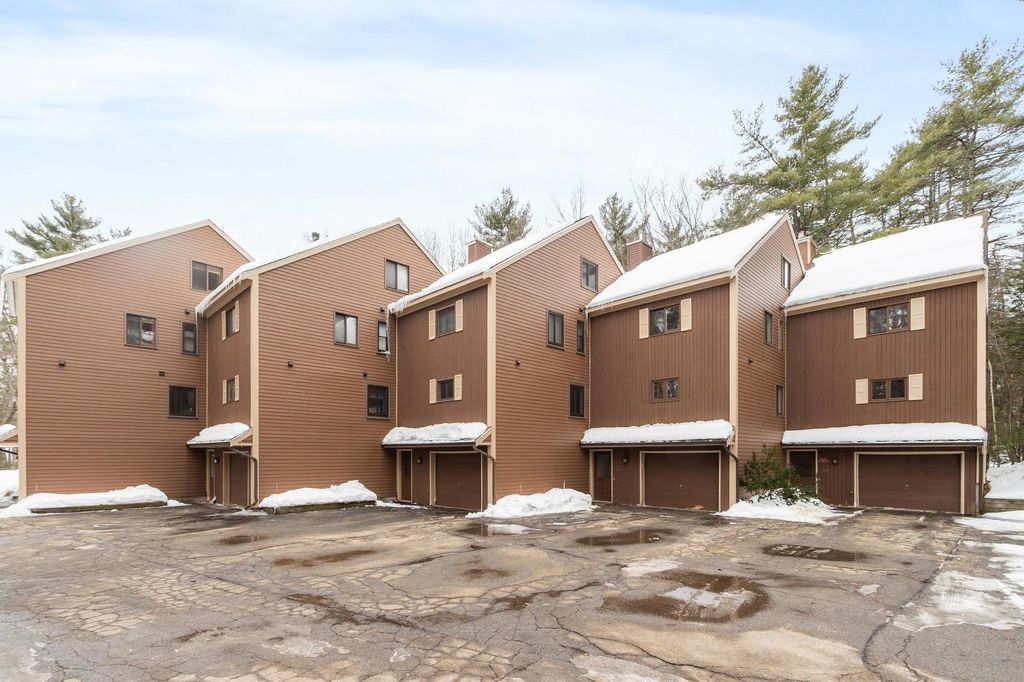 Photo of 153 Coffin Road #24, Epping, NH 03042 (MLS # 5077457)