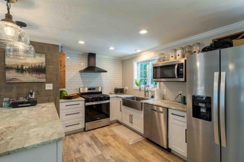 21 Woodcrest Drive Ossipee NH 03864