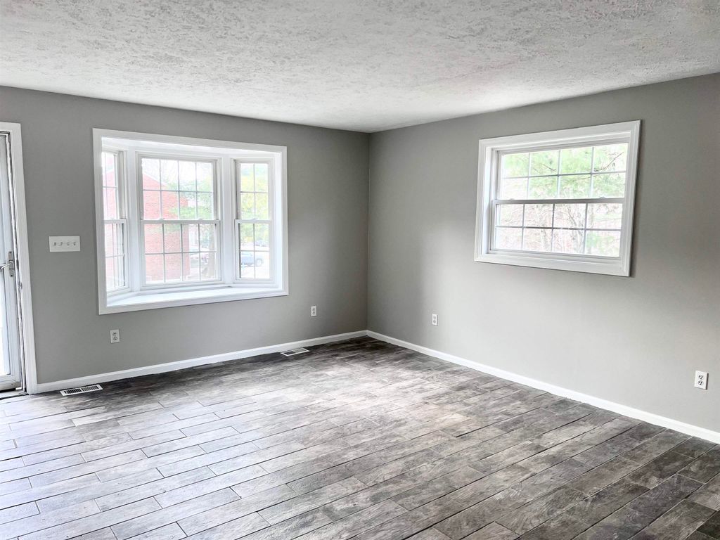 Photo of 83 Derryfield Court, Manchester, NH 03104 (MLS # 5080979)