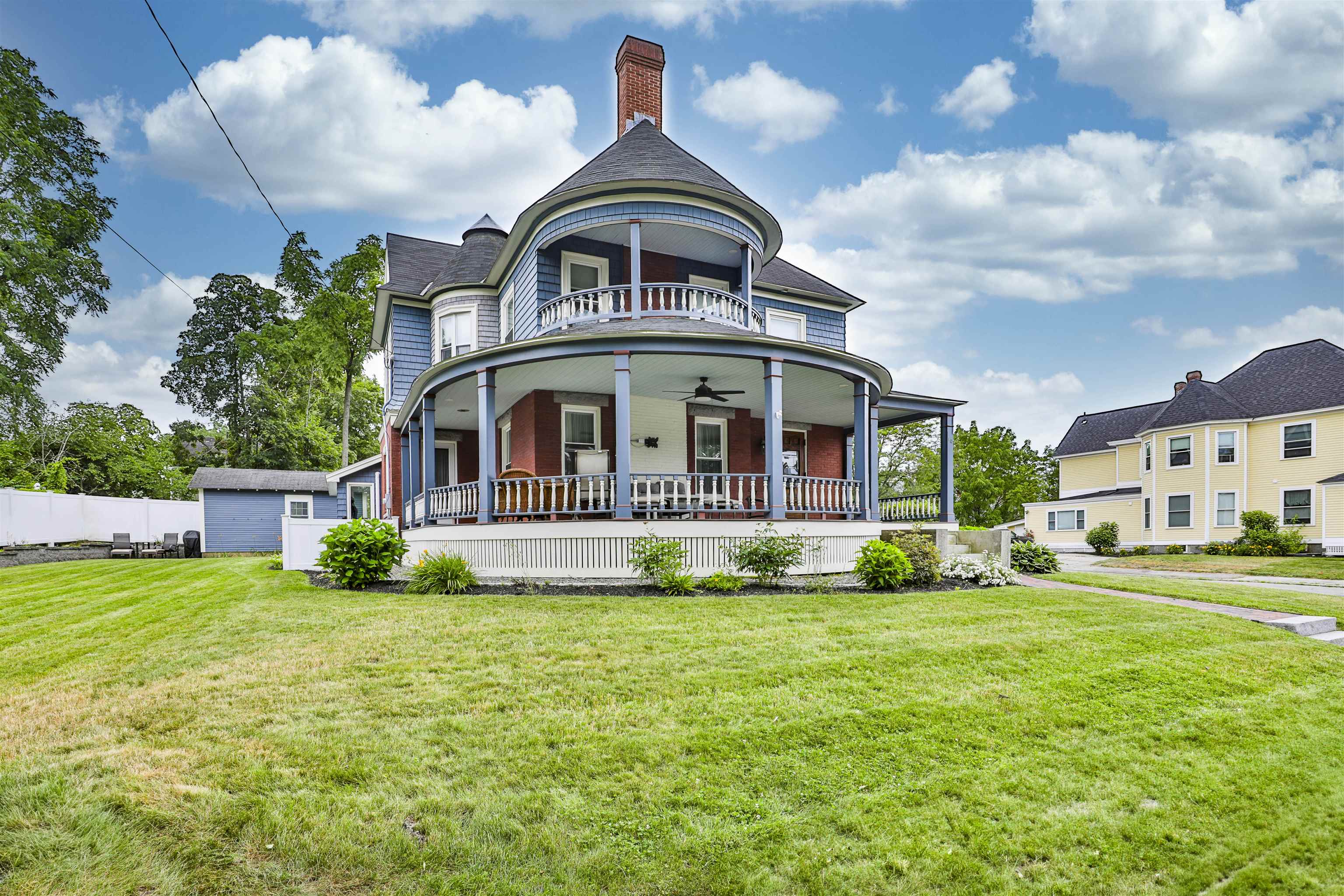 10 Hall Avenue