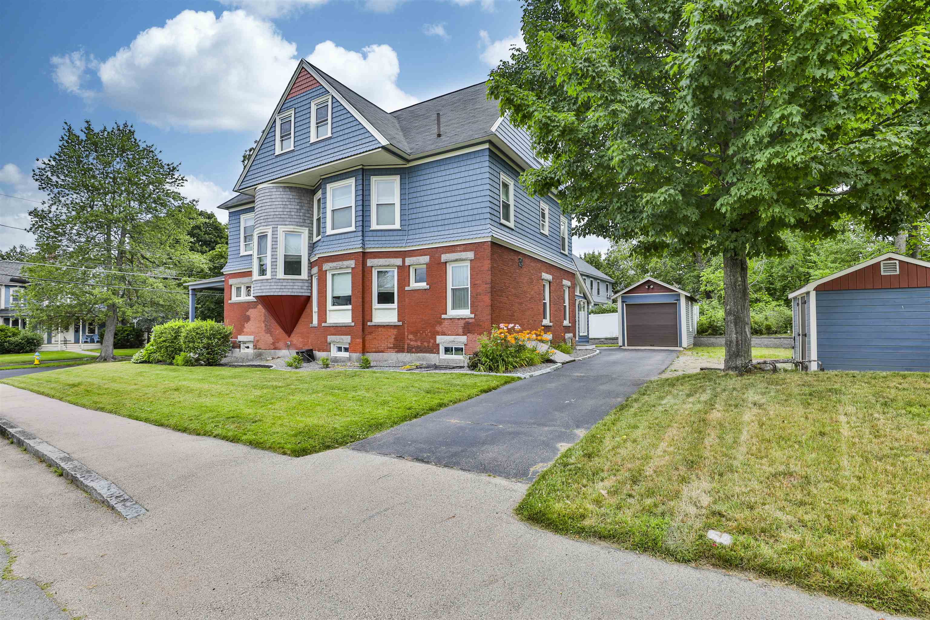 10 Hall Avenue