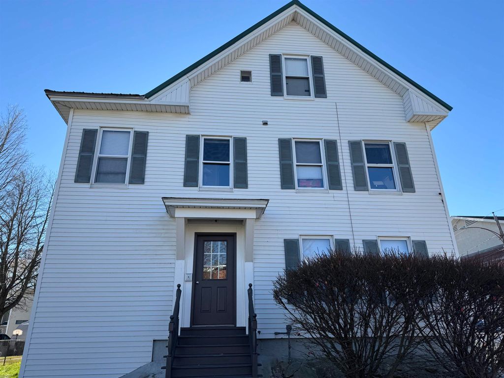 Photo of 62 Ferry Street #3, Manchester, NH 03102 (MLS # 5074697)