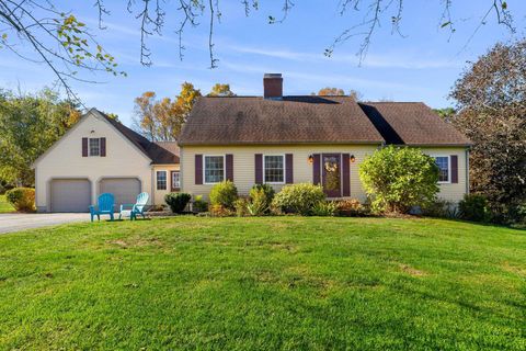 Photo of 5 Pheasant Run, Kingston, NH 03848 (MLS # 5065644)