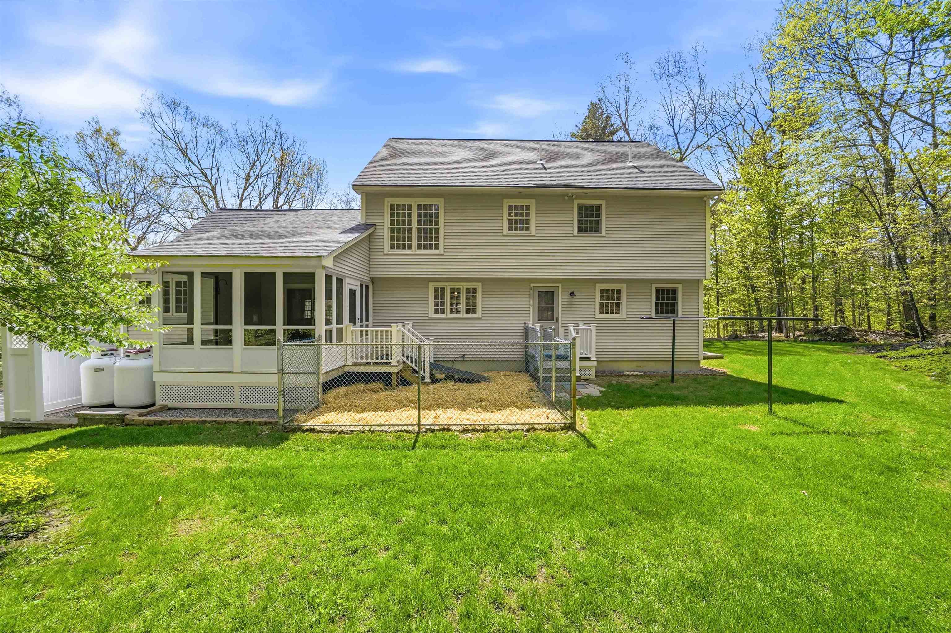 33 Brook Road
