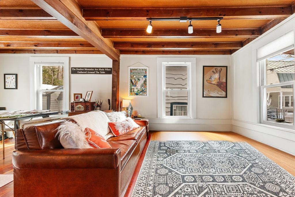 21 Washington Street