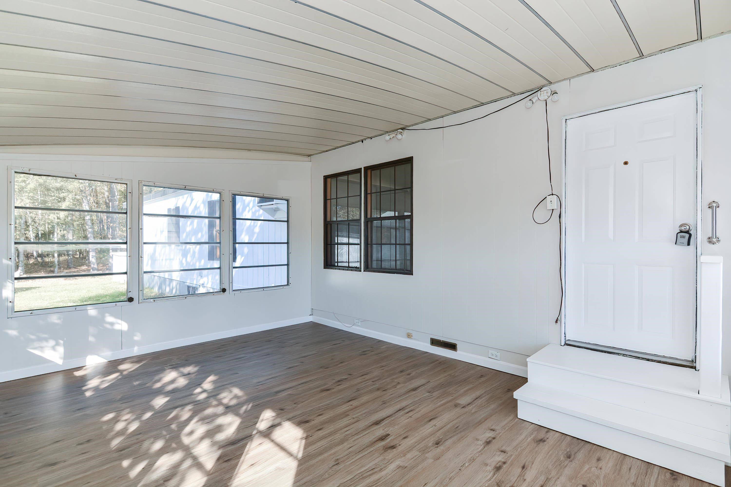 290 Calef Highway A6