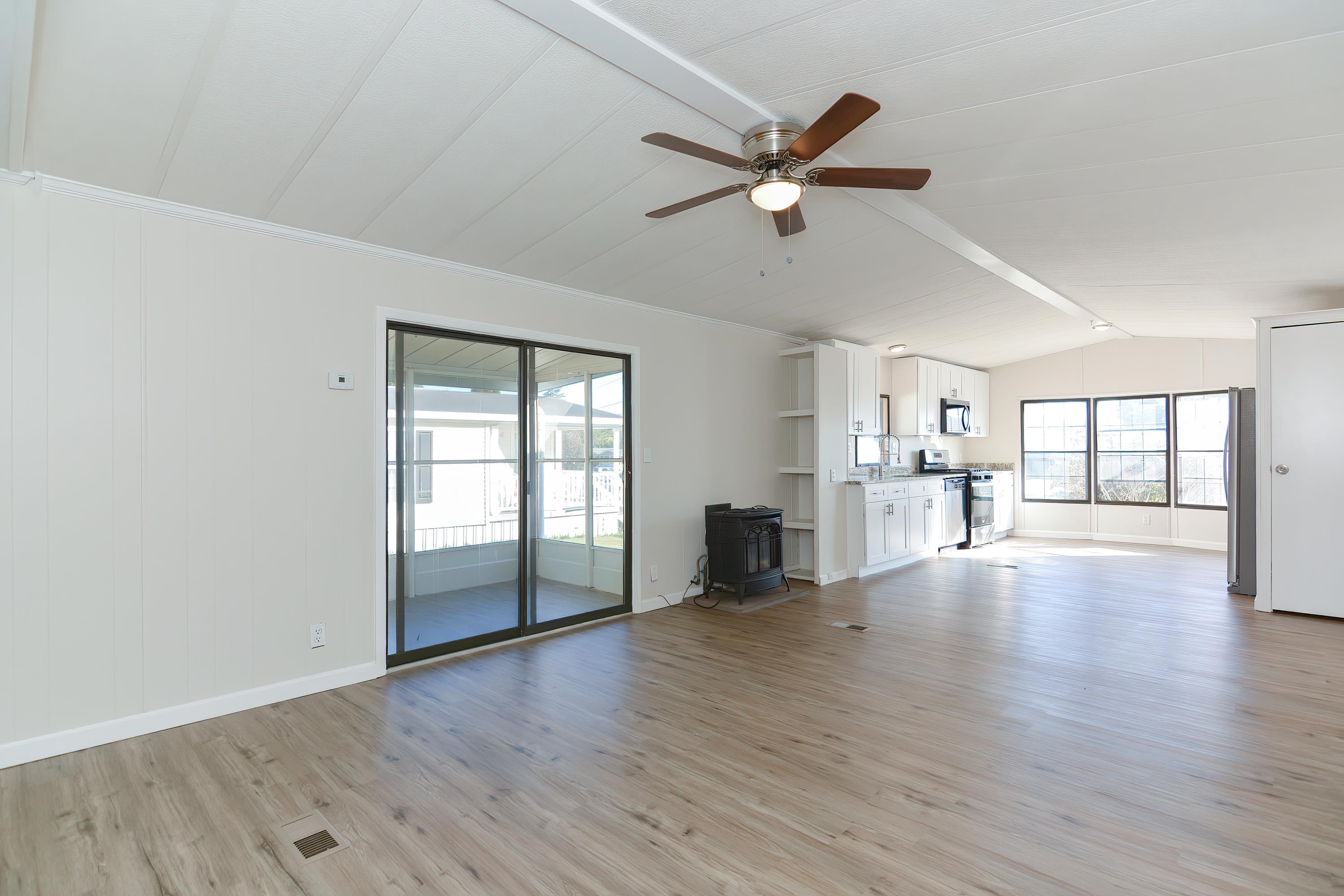 290 Calef Highway A6