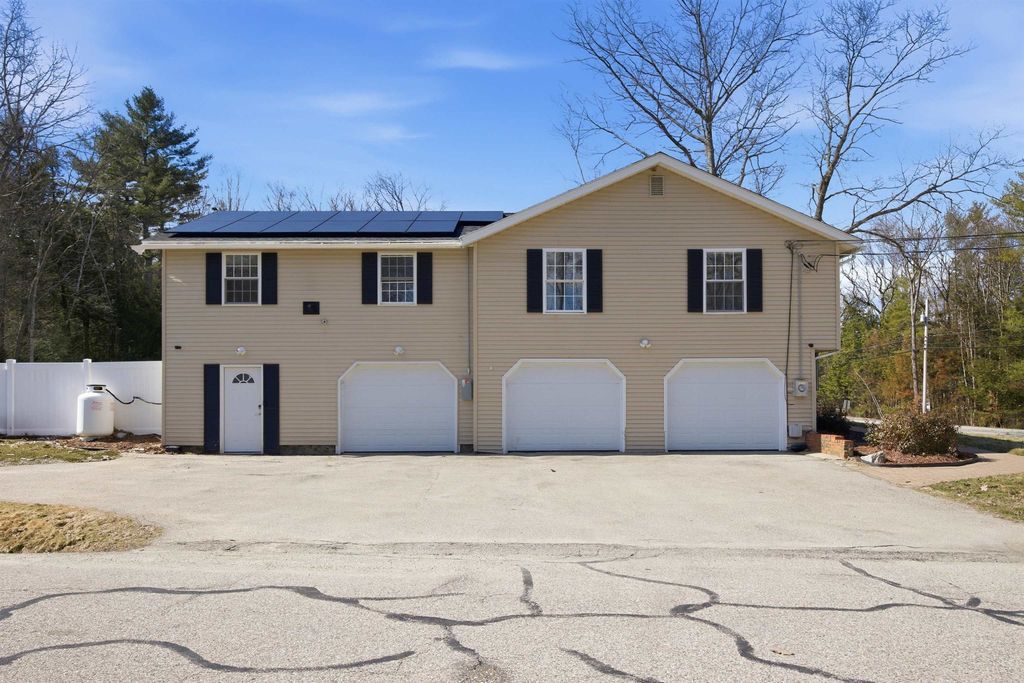 Photo of 38 Vernon Avenue, Rochester, NH 03867 (MLS # 5083507)