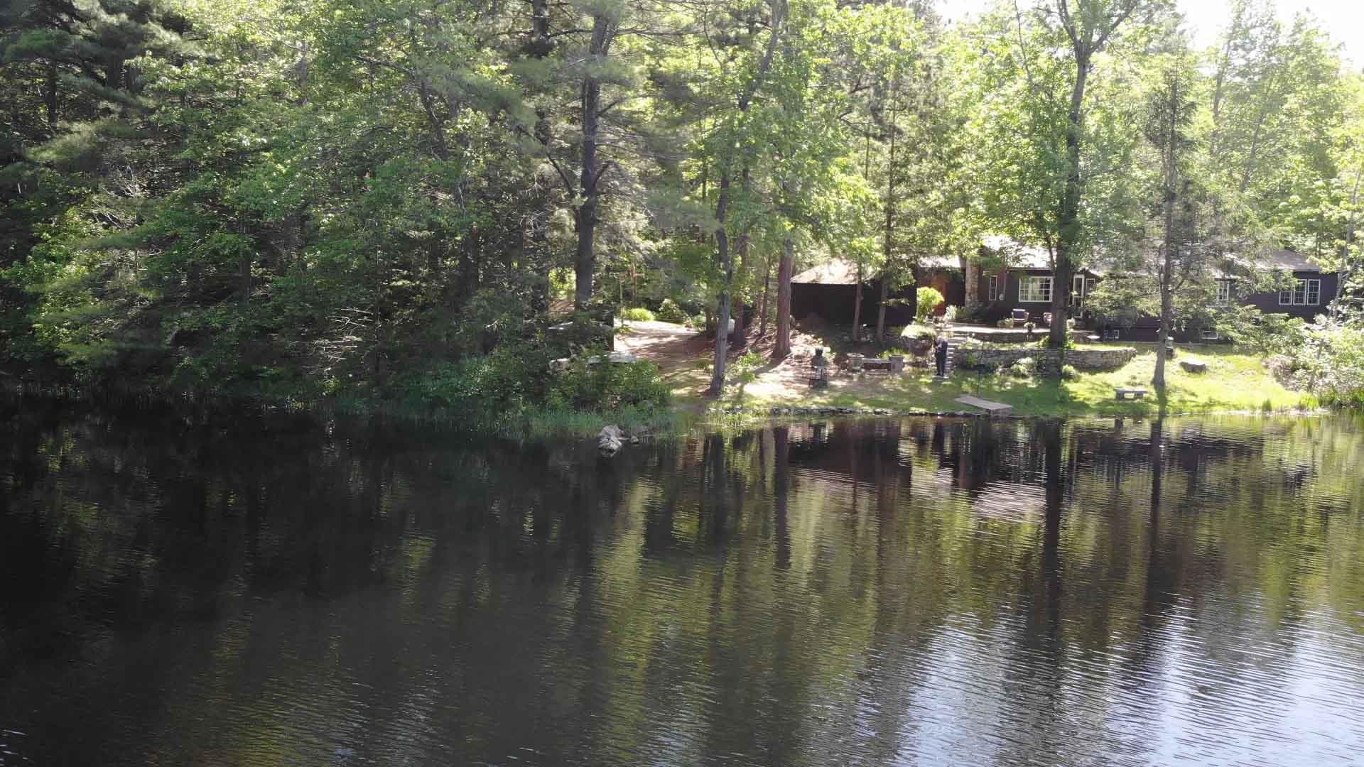 11 North Shore Road