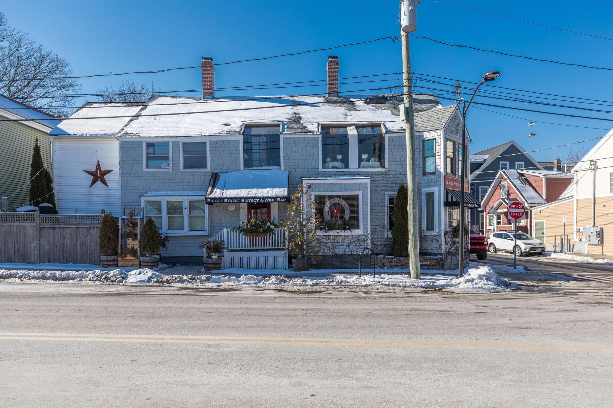 64 Bridge Street