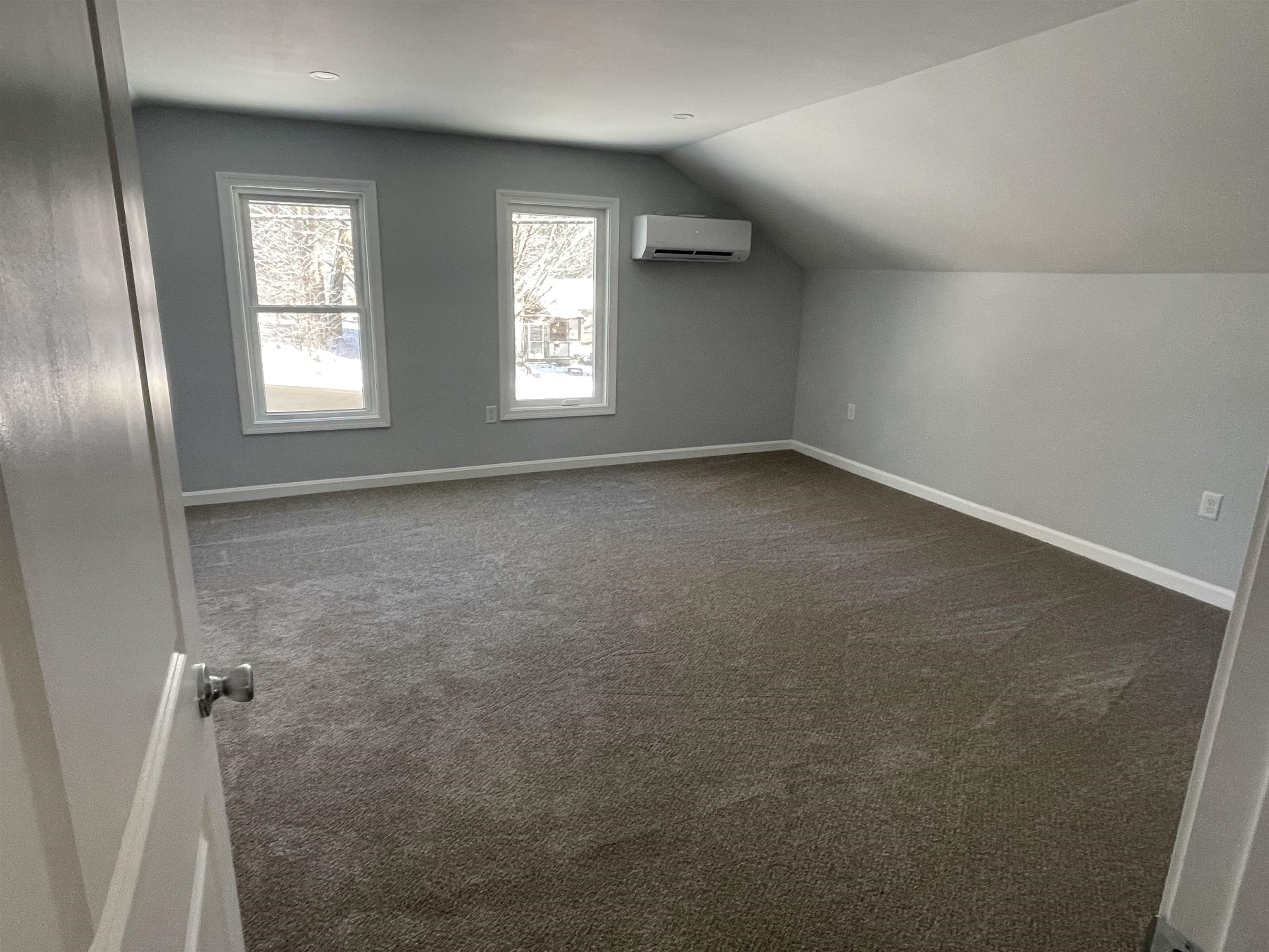 Raymond, New Hampshire 03070, United States, 3 Bedrooms Bedrooms, ,2 BathroomsBathrooms,Residential,Pending,8097