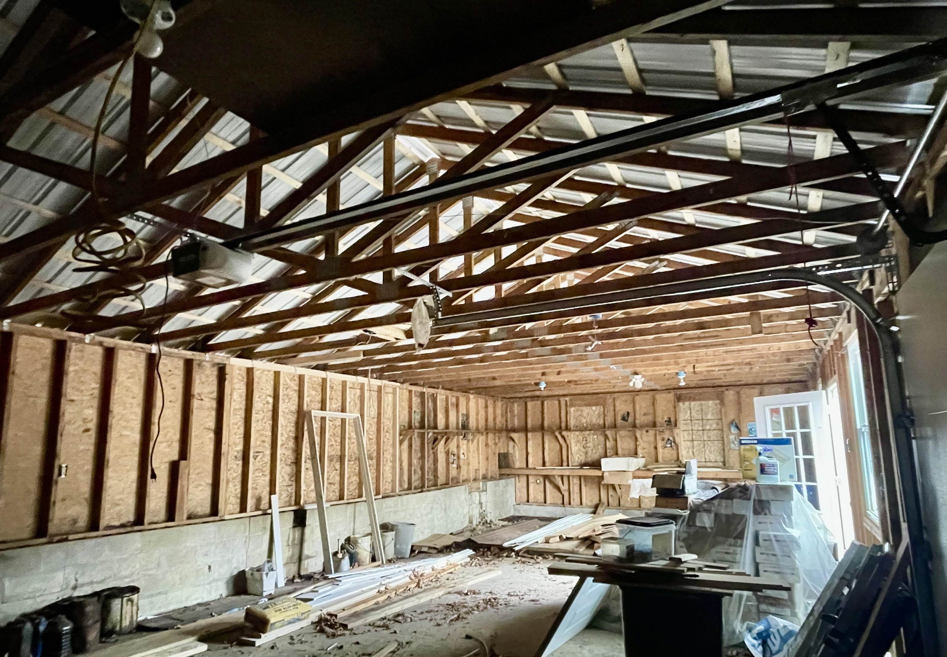 Raymond, New Hampshire 03070, United States, 3 Bedrooms Bedrooms, ,2 BathroomsBathrooms,Residential,Pending,8097