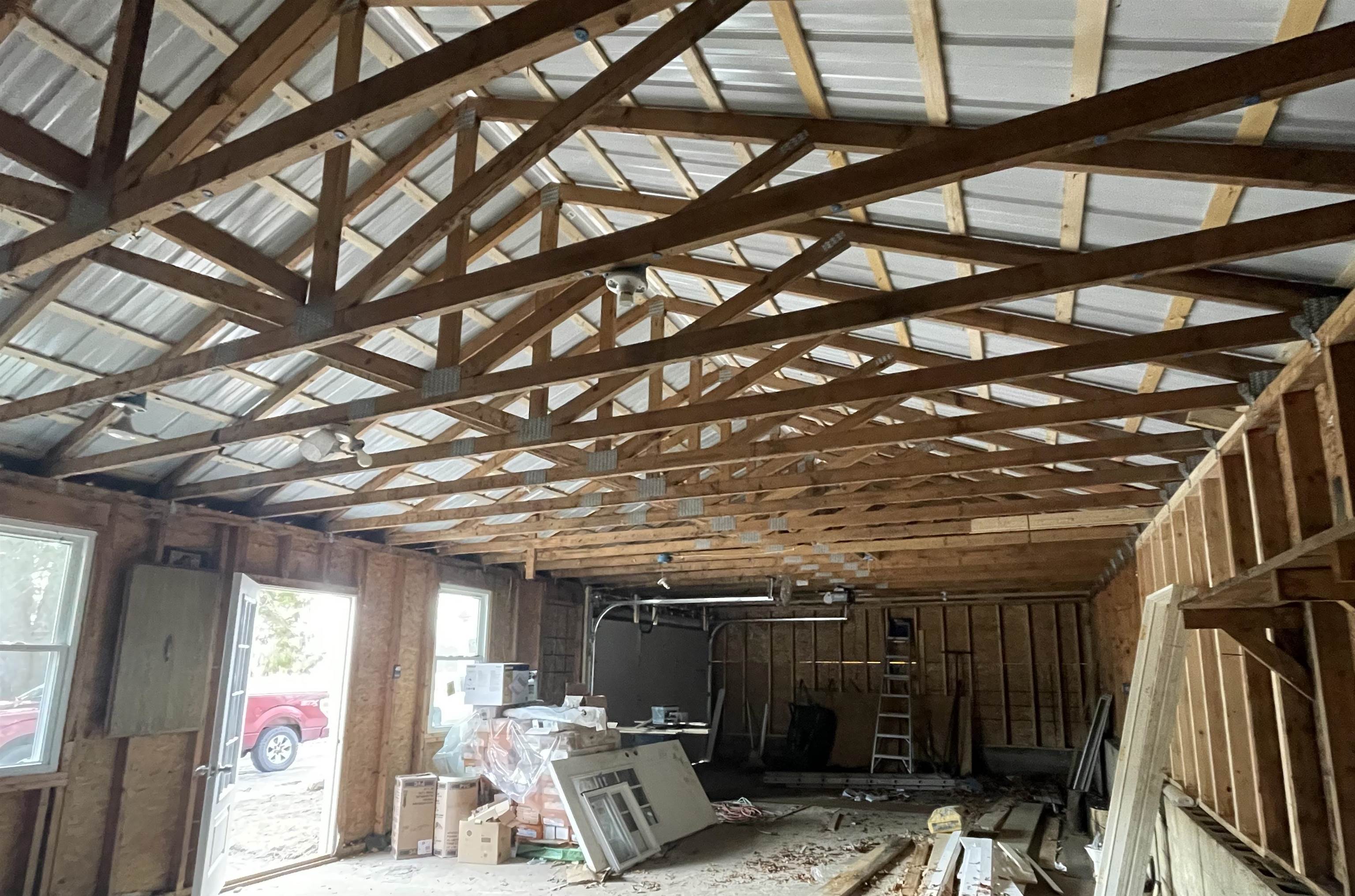 Raymond, New Hampshire 03070, United States, 3 Bedrooms Bedrooms, ,2 BathroomsBathrooms,Residential,Pending,8097