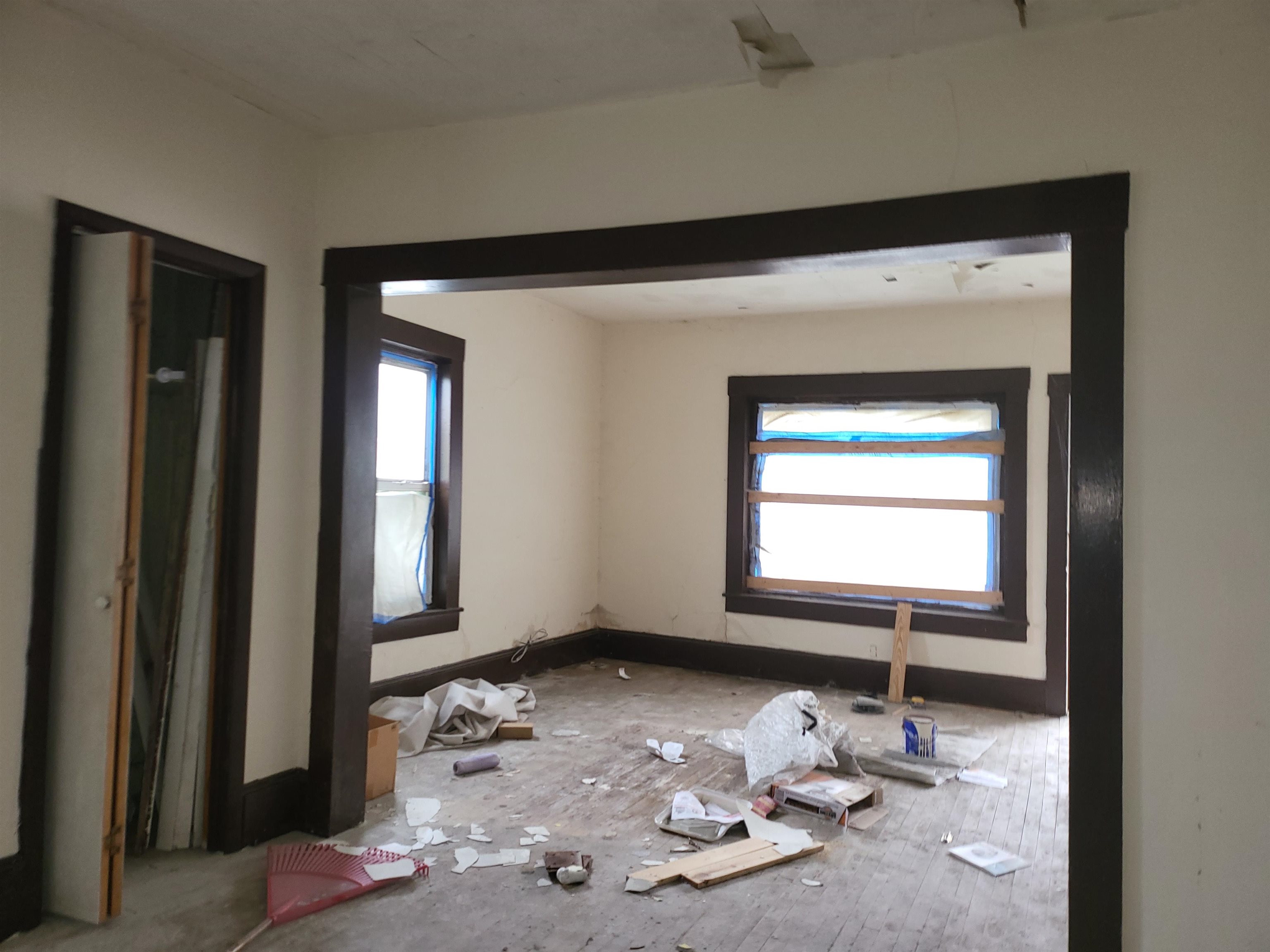 Barre City, Vermont 05641, United States, 6 Bedrooms Bedrooms, ,2 BathroomsBathrooms,Residential,Active,198155