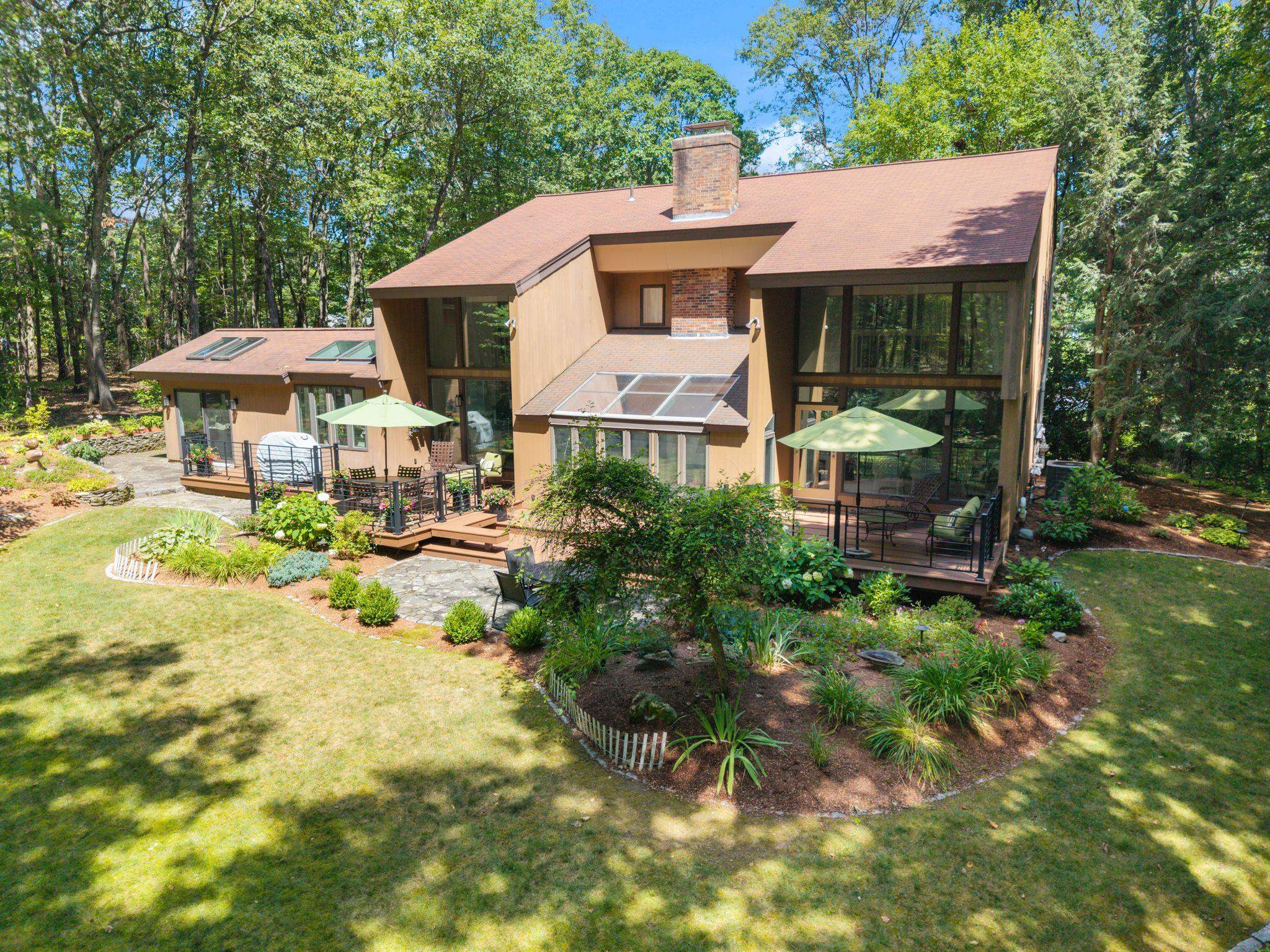 15 Masefield Road