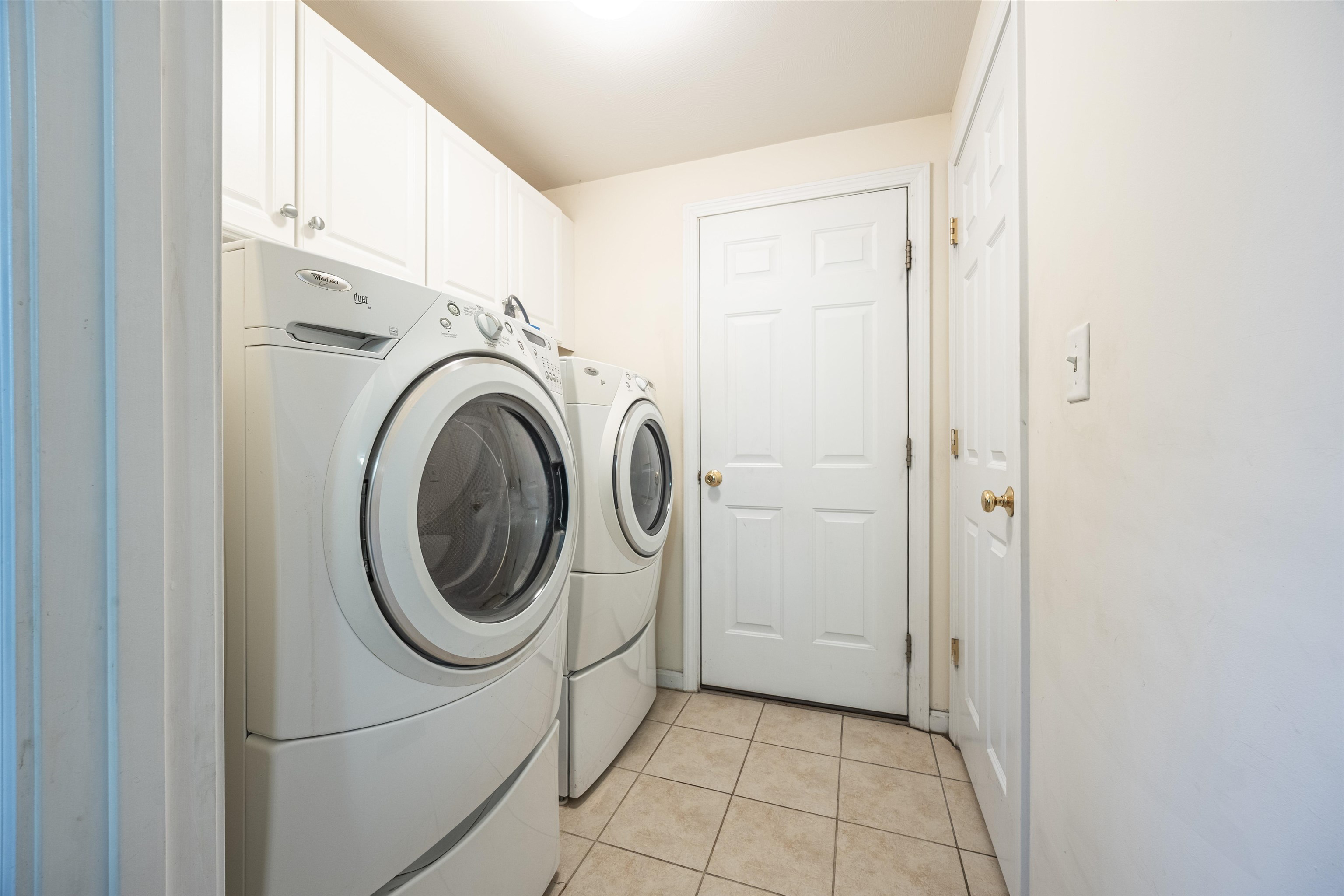 Hooksett, New Hampshire 03106, United States, 2 Bedrooms Bedrooms, ,2 BathroomsBathrooms,Residential,Active,221467