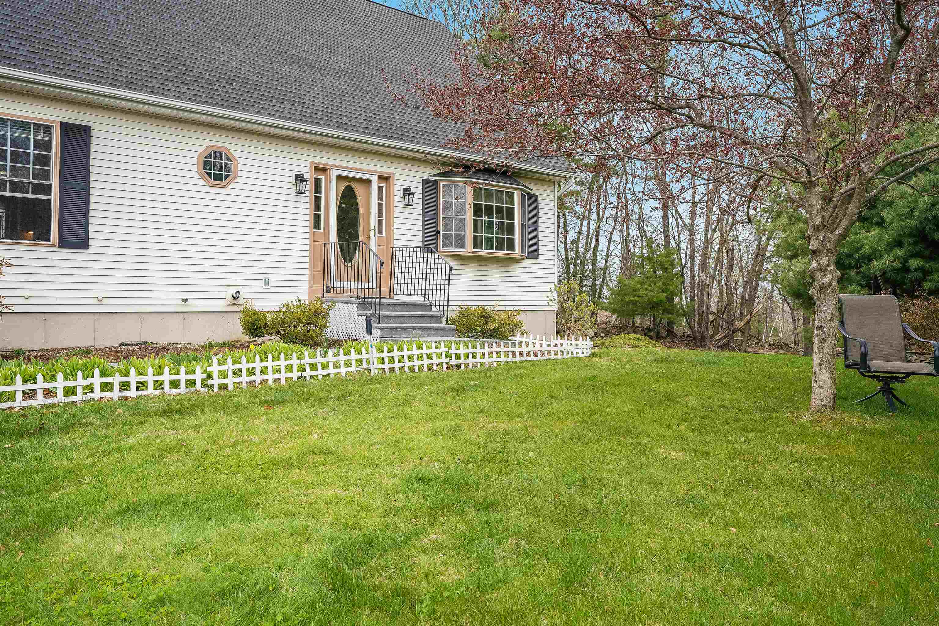 914 Mammoth Road