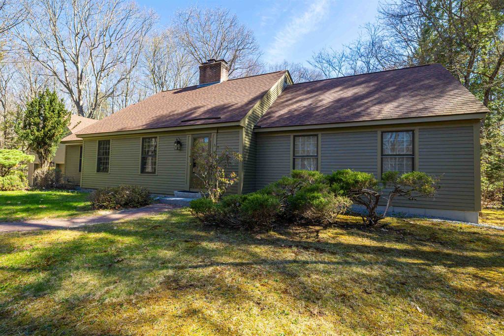 Photo of 214 Hopkins Green Road, Hopkinton, NH 03229 (MLS # 5086018)