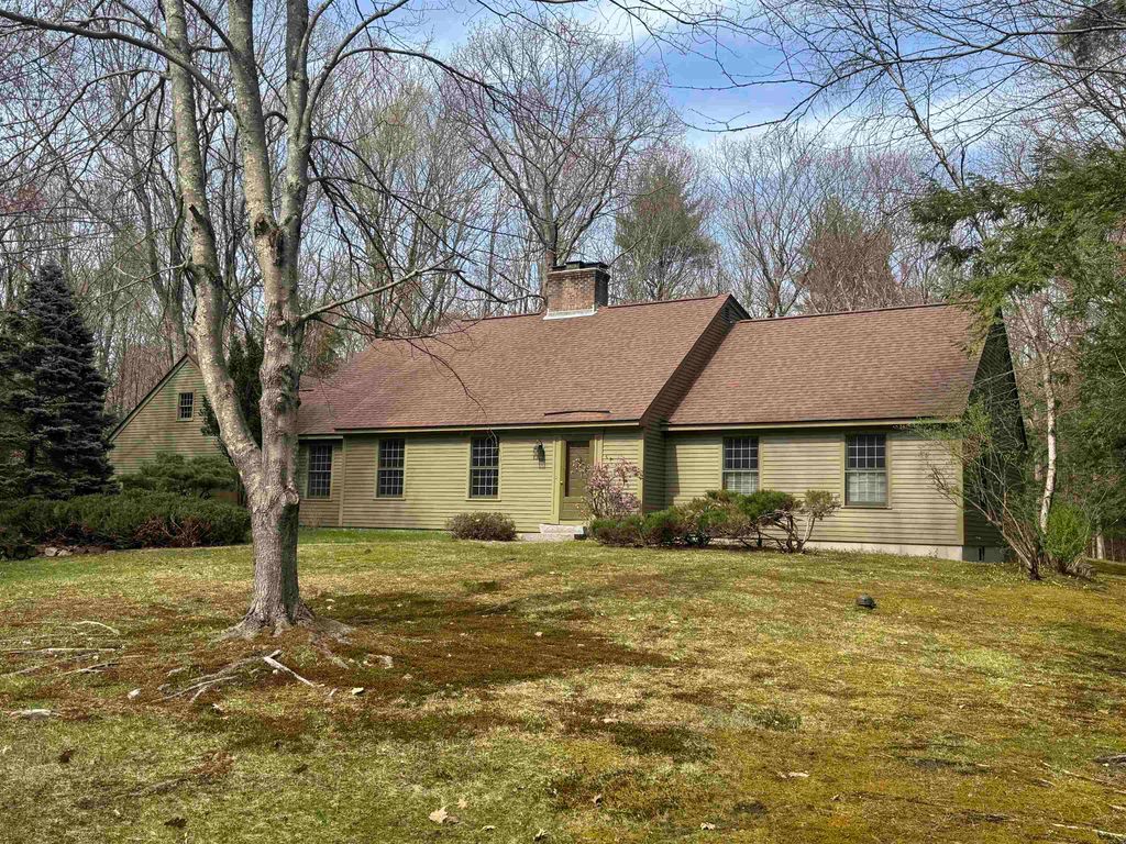Photo of 214 Hopkins Green Road, Hopkinton, NH 03229 (MLS # 5086018)