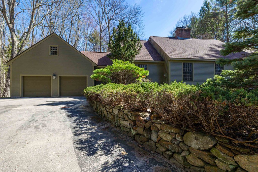 Photo of 214 Hopkins Green Road, Hopkinton, NH 03229 (MLS # 5086018)