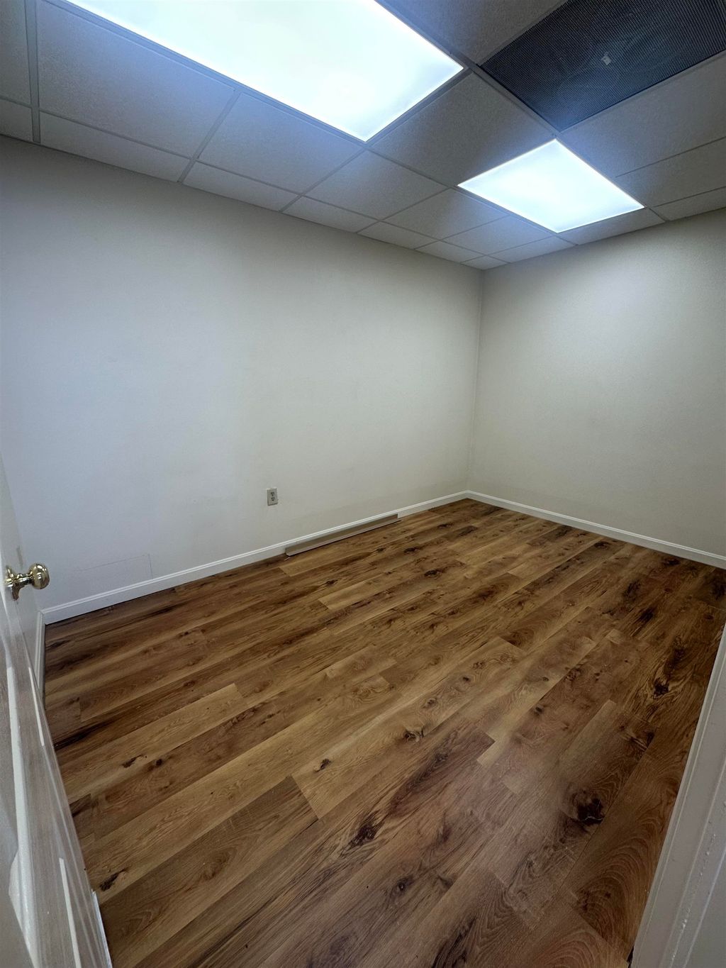 Photo of 579 Daniel Webster Highway, Merrimack, NH 03054 (MLS # 5075598)