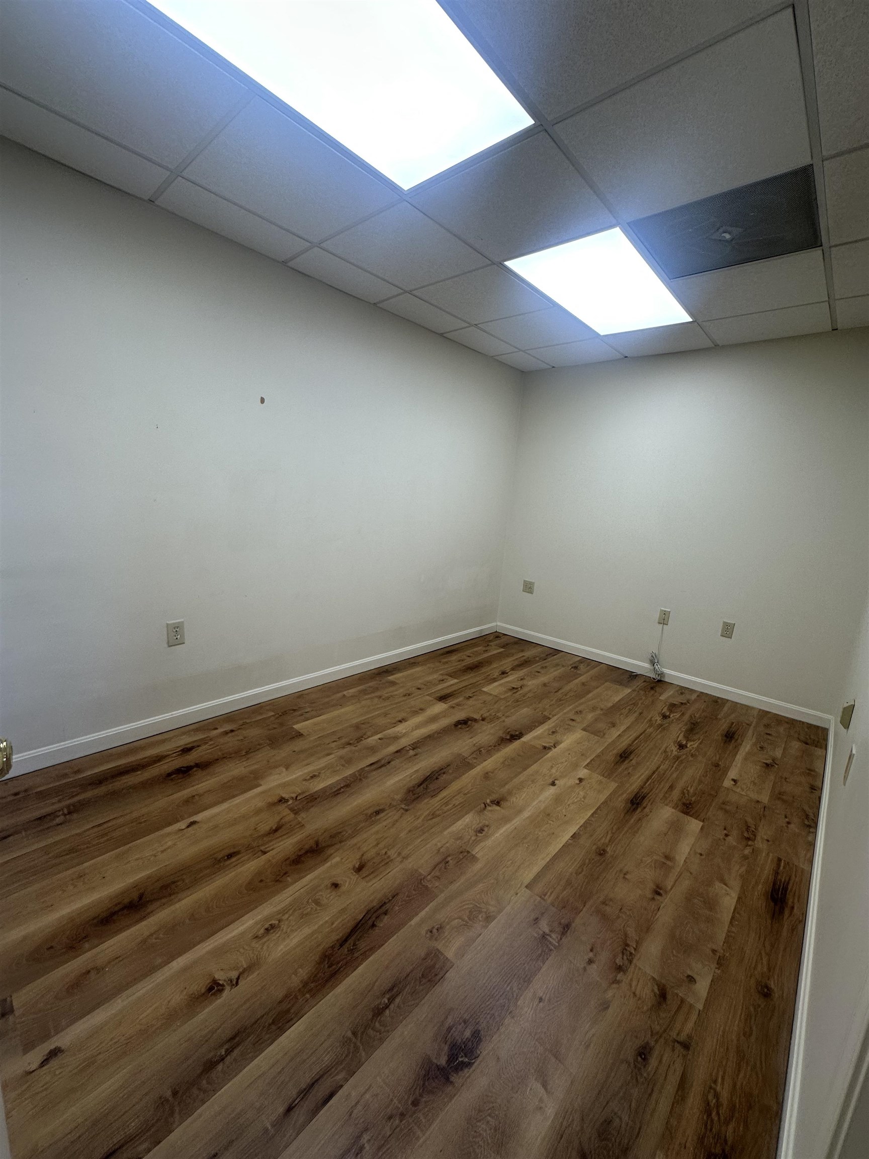 579 Daniel Webster Highway