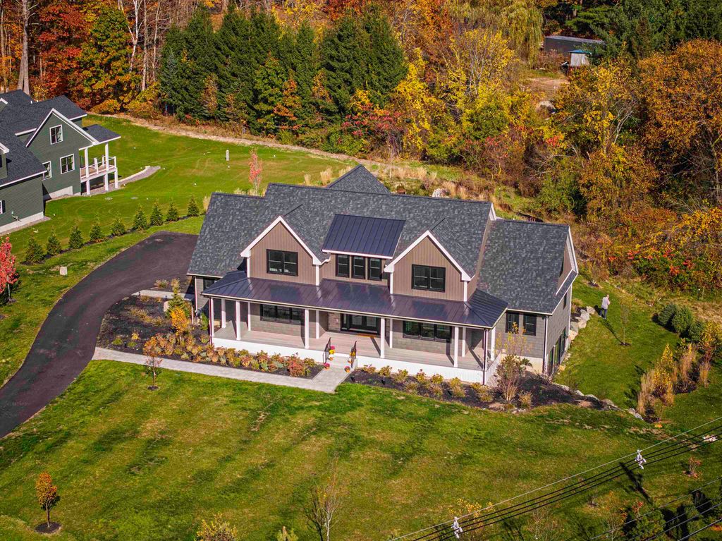Photo of 6 Shipwright Way, Newington, NH 03801 (MLS # 5067721)