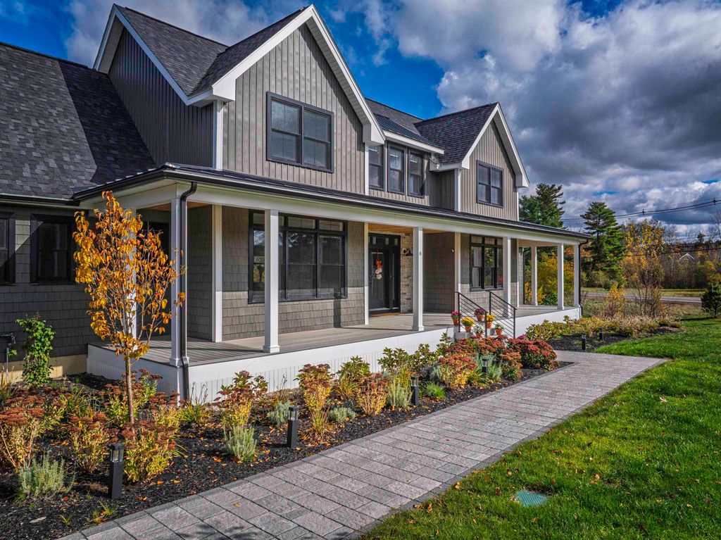 Photo of 6 Shipwright Way, Newington, NH 03801 (MLS # 5067721)