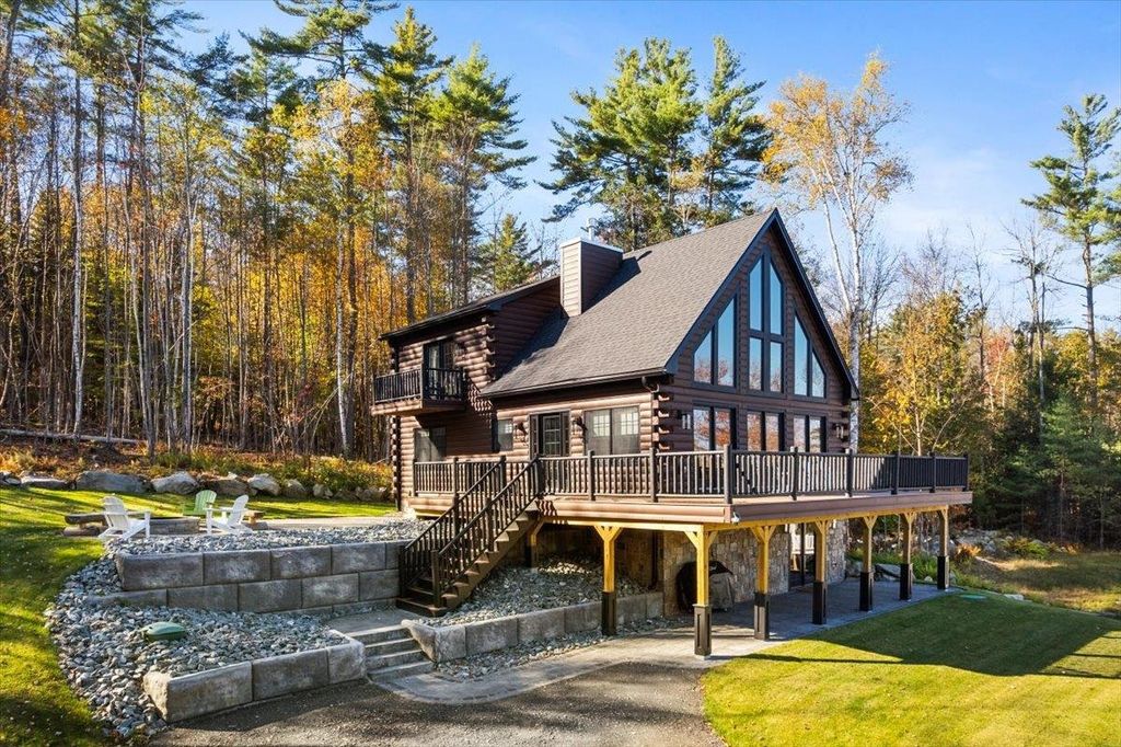 Photo of 135 Lakeside Drive, Haverhill, NH 03765 (MLS # 5066587)