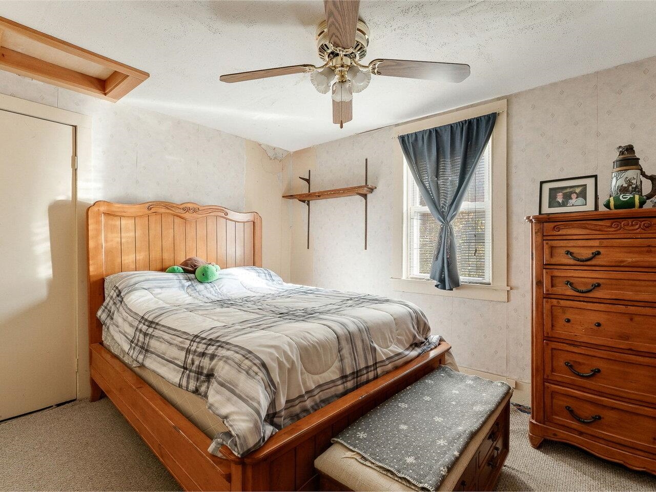 240 North Willard Street