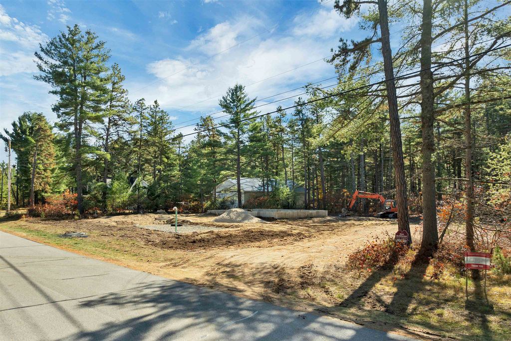 Photo of 26 Logan Way #44, Ossipee, NH 03864 (MLS # 5071283)