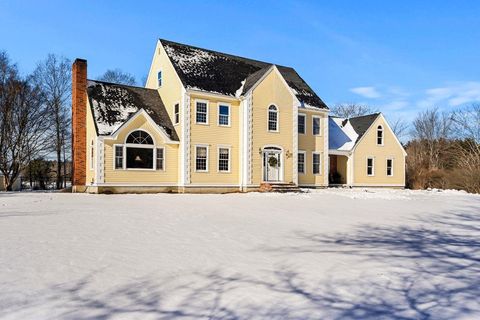 Photo of 13 Madison Avenue #6, Kingston, NH 03848 (MLS # 5072130)