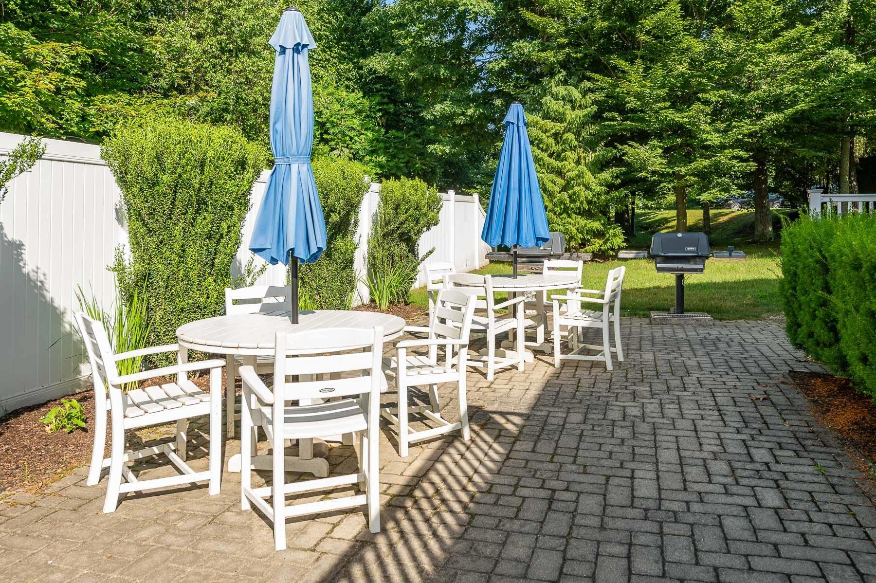 Exeter, New Hampshire 03833, United States, 2 Bedrooms Bedrooms, ,2 BathroomsBathrooms,Residential,Active,43629