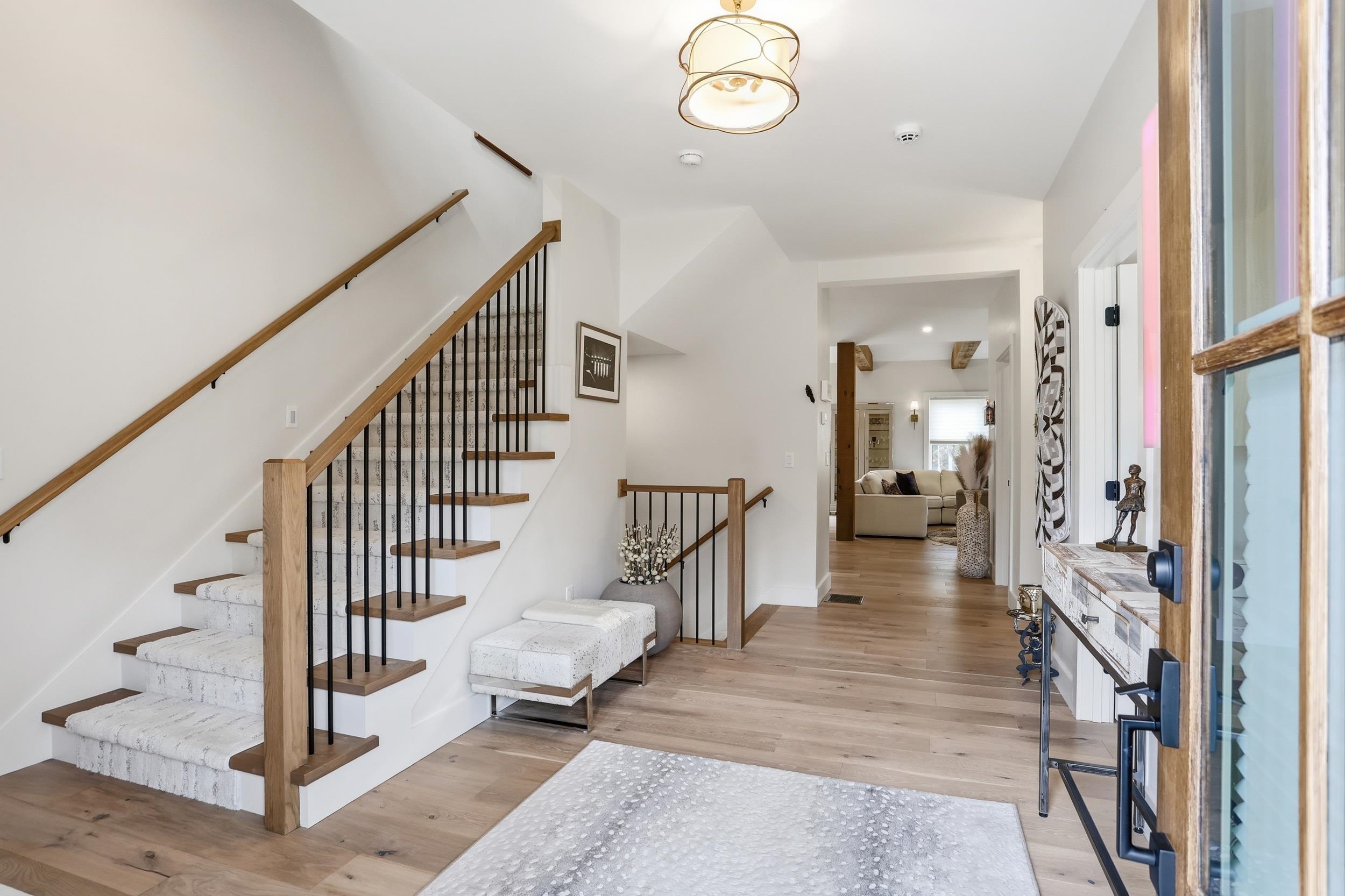 33 Andel Avenue